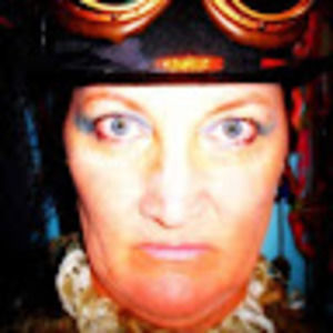 Meet your Posher, Shelly